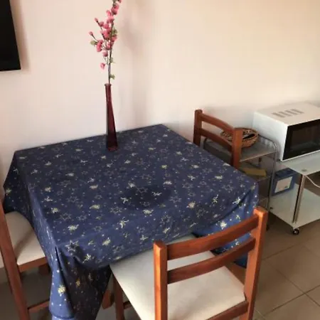 アパート Borzic *